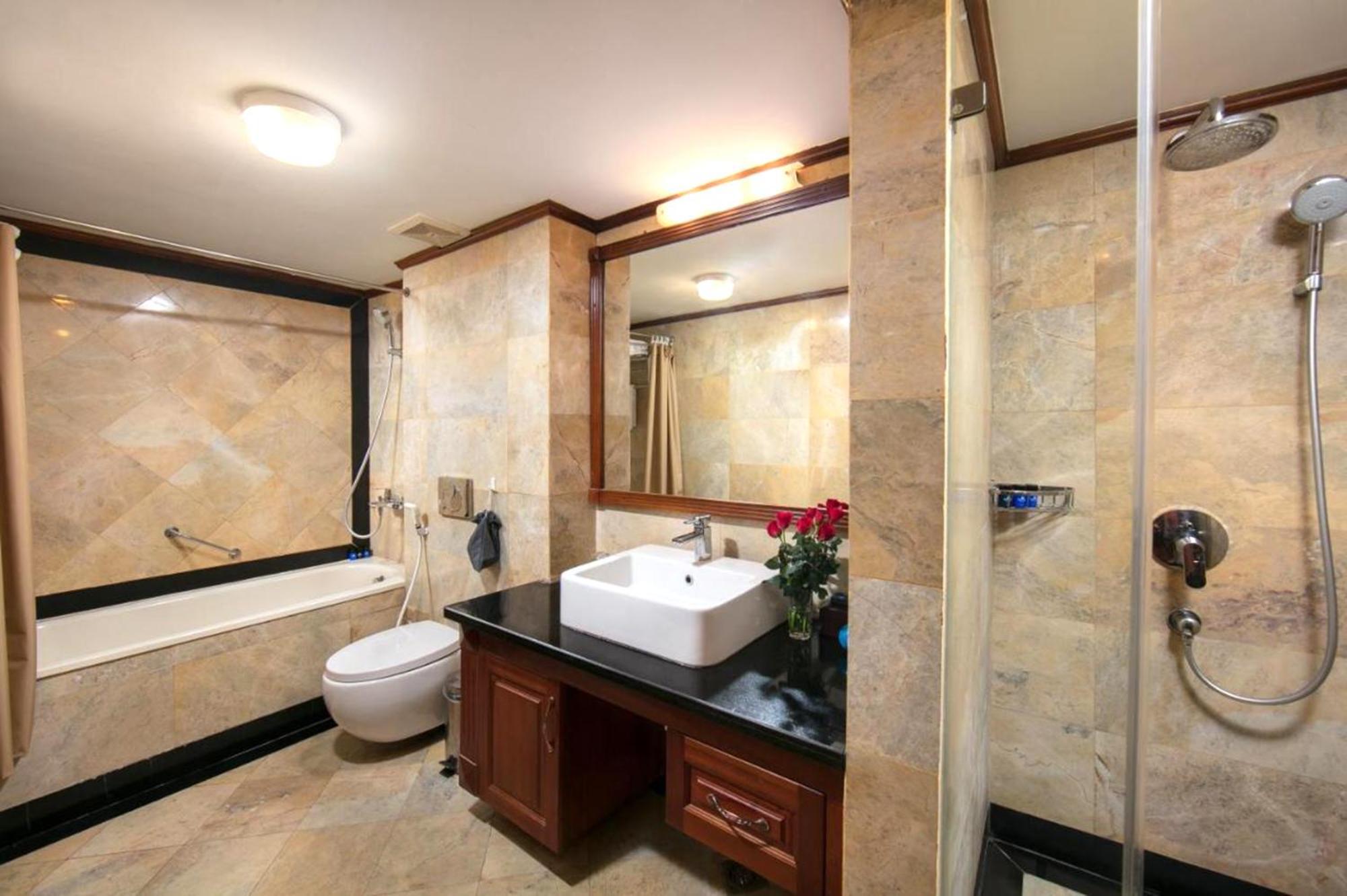 האנוי Thien Thai Hotel & Spa מראה חיצוני תמונה
